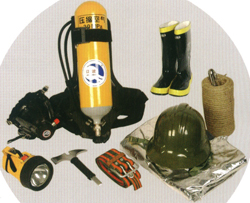 消防员装备PERSONAL EQUIPMENT FOR FIRE-FIGHTING
